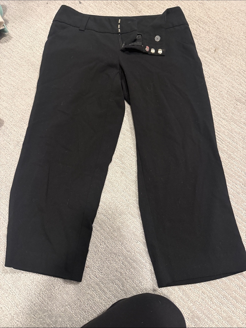 Daisy Fuentes Black Waistband Skirt
